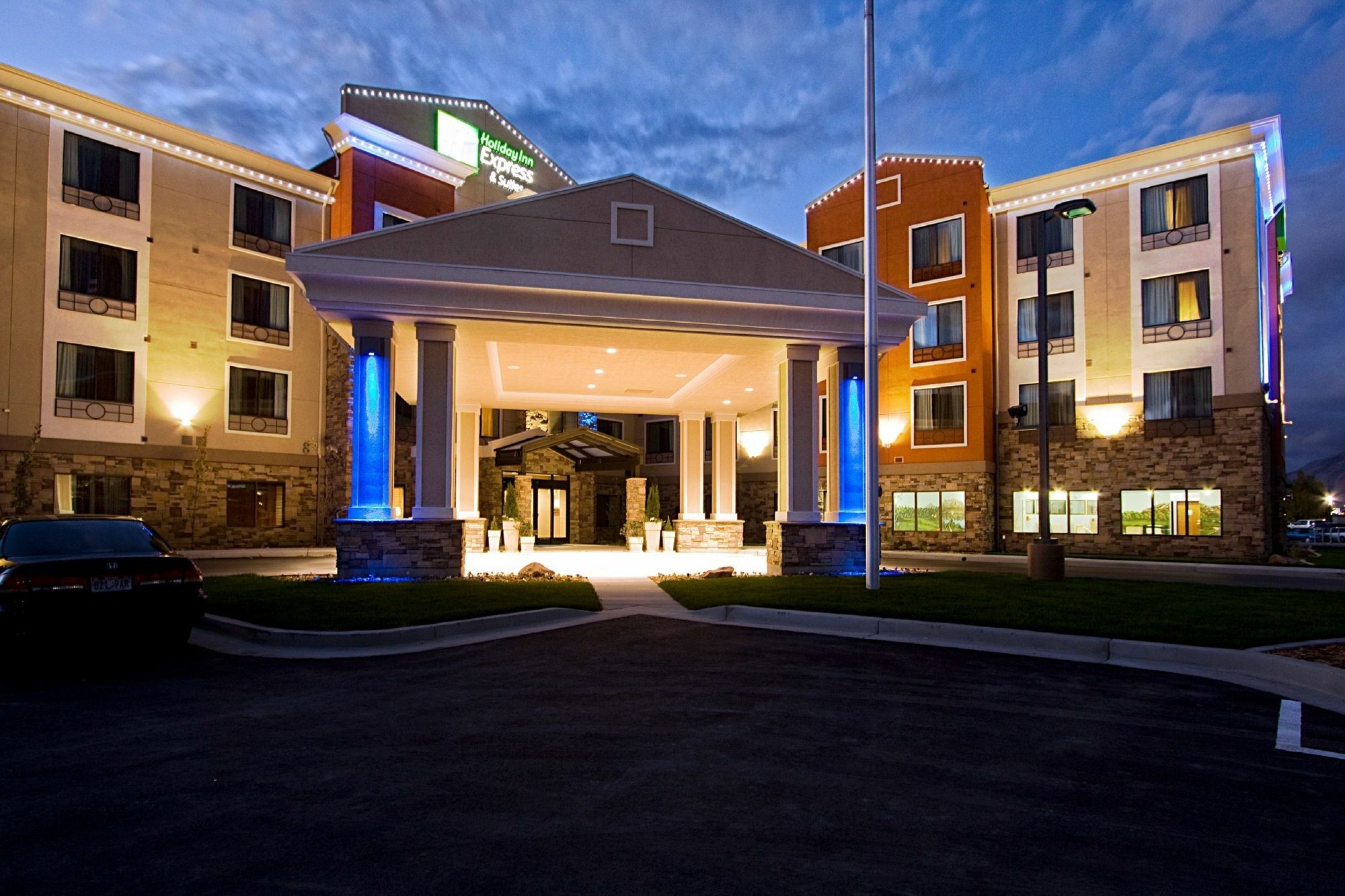 Holiday Inn Express Orem-North Provo By Ihg Exterior photo